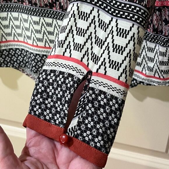 ANTHROPOLOGIE THML Stripe Mosaic Print Top Black Beige Orange Women’s Size Small - Picture 4 of 7